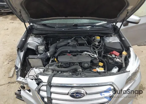 2015 Subaru Legacy 2.5I Premium z USA, uszkodzony, nr VIN 4S3BNAC61F3028526